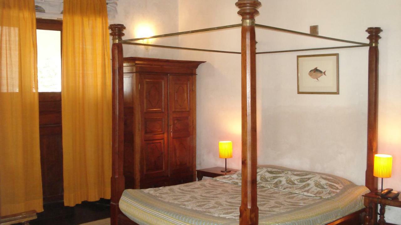 Neemrana'S - Bungalow On The Beach Tharangambadi Kültér fotó